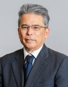 取締役 営業本部長 窪田 繁正